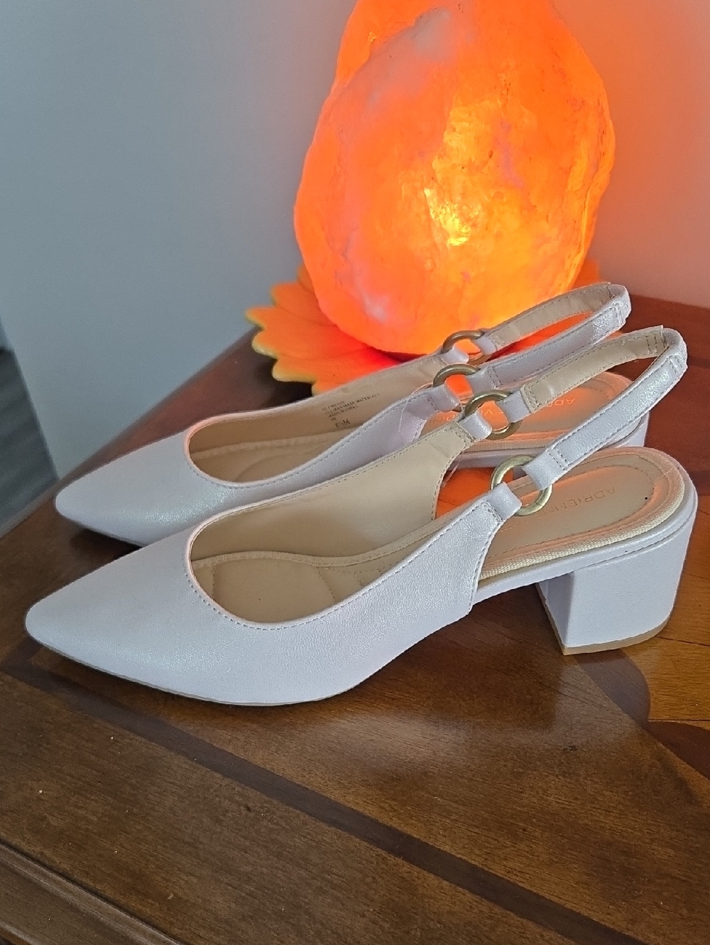 Women's Pointed Slingback Block Heel Pumps in Light Cream